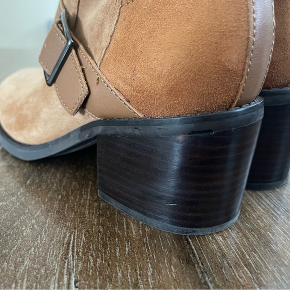 Donald Pliner Moto Boot Women 5 Tan Darby Harness Suede Ankle Bootie Buckle - Picture 3 of 13